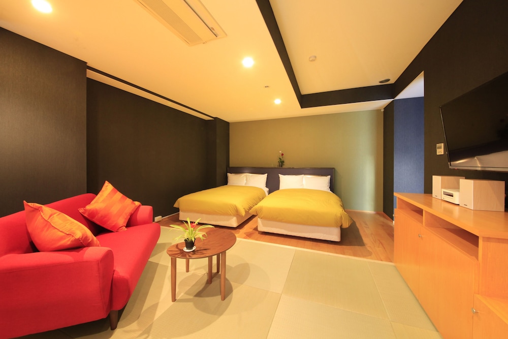 バス付きツイン和洋室　2階 リビングルーム1 | 熱海 TENSUI