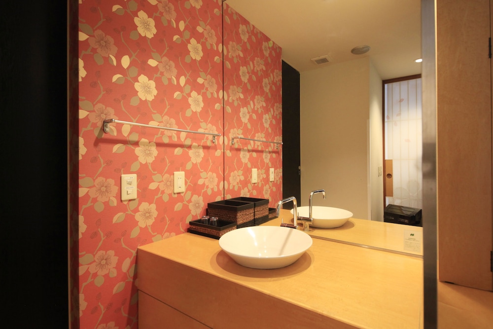 和室８畳　３階 バスルーム0 | 熱海 TENSUI