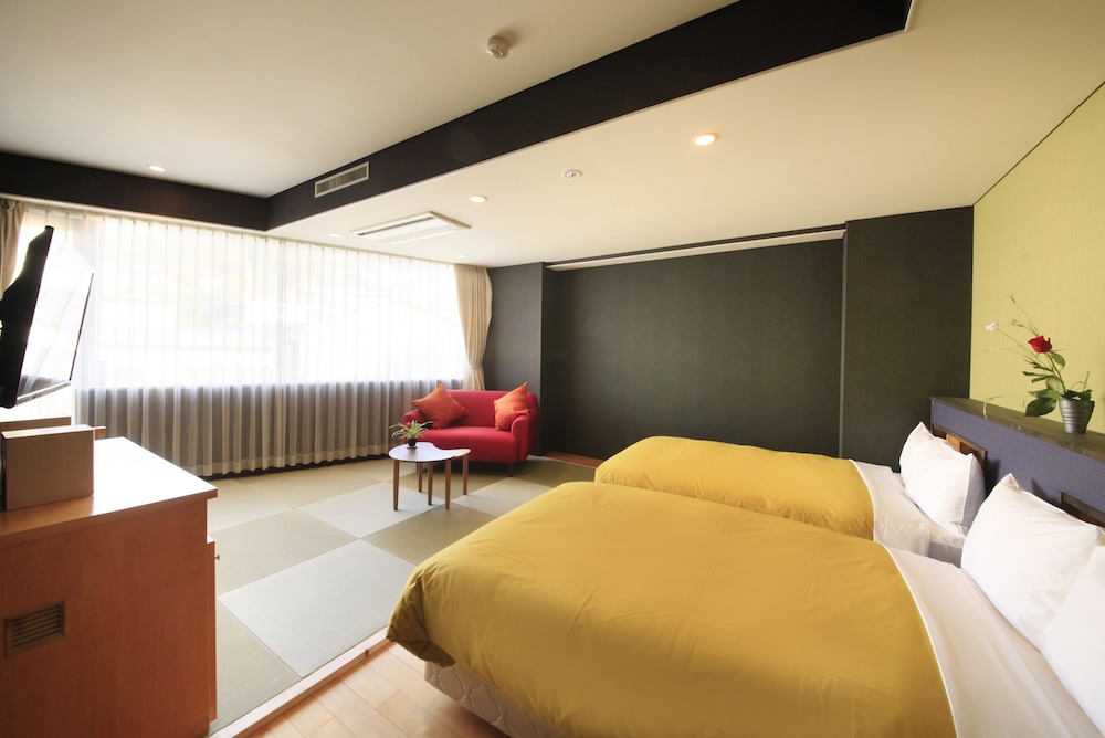 バス付きツイン和洋室　2階 | 熱海 TENSUI