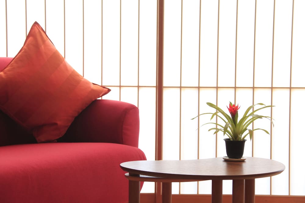 洋室ツイン　２階 リビングルーム0 | 熱海 TENSUI