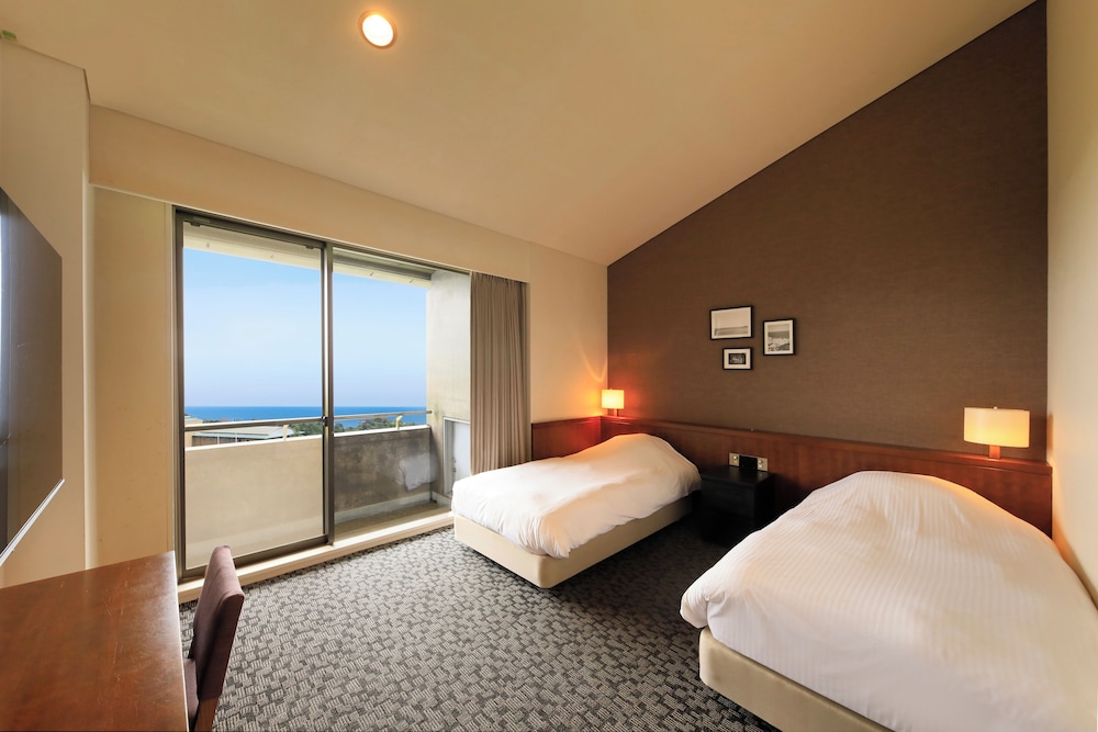 洋室ツイン　海側 | ソラトニワ熱海伊豆山