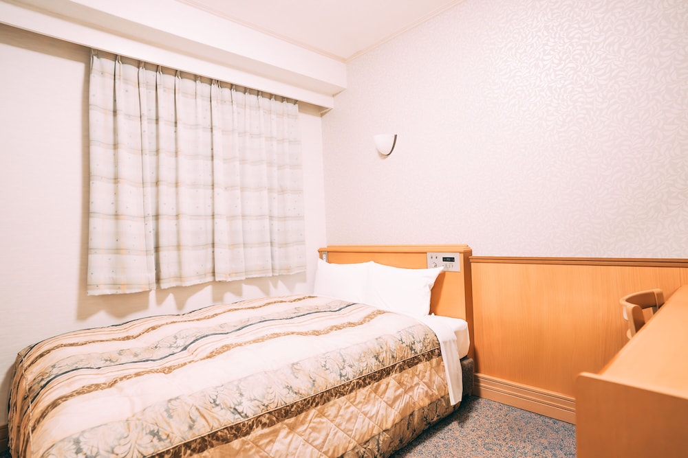 スーペリア ダブルルーム クイーンベッド 1 台 禁煙 客室2 | アーベイ天王寺ホテル