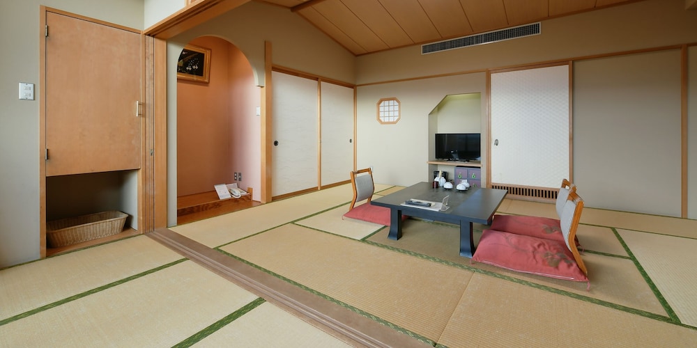 客室1 | ホテル湖龍