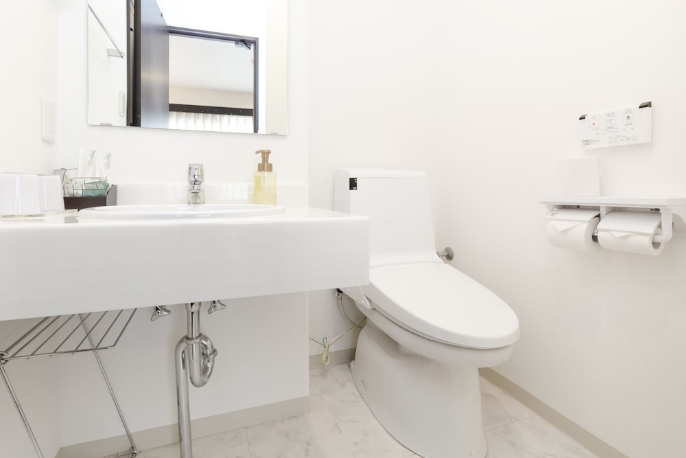 禁煙デラックスダブル【バス・トイレ別】 バスルーム0 | ラシーヌホーム京都