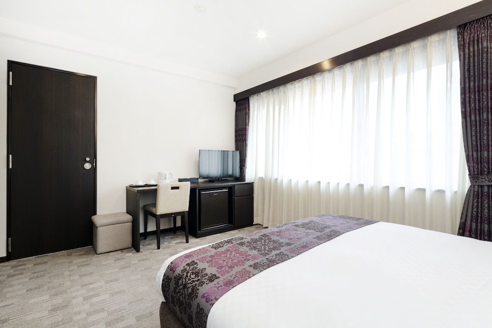 禁煙デラックスダブル【バス・トイレ別】 客室1 | ラシーヌホーム京都