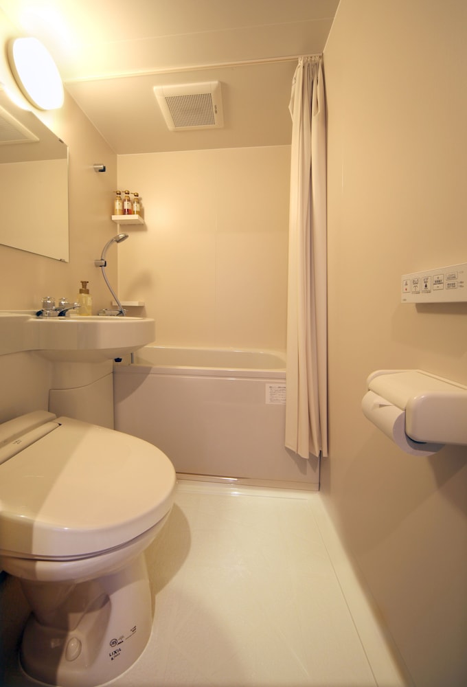 禁煙ダブル【ユニットバス】 バスルーム0 | ラシーヌホーム京都