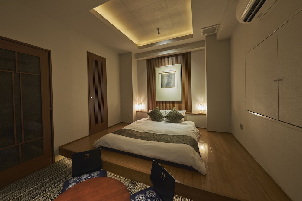 スーペリア ダブルルーム クイーンベッド 客室4 | SAKE Kura Hotel 川崎宿