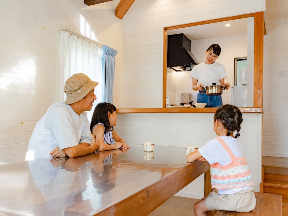 マウンテンコテージ 禁煙 リビング エリア0 | 松江市宍道ふるさと森林公園