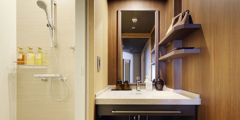 カジュアルルームA【ソファスペース/ツイン/22平米】禁煙 客室2 | 函館 湯の川温泉 ホテル万惣