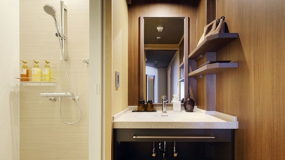 カジュアルルームB【ソファスペース/ツイン/26平米】禁煙 バスルーム0 | 函館・湯の川温泉 ホテル万惣 (オリックスホテルズ&リゾーツ)