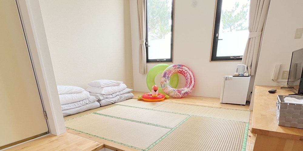 和室1-3名利用 (禁煙) 客室2 | LOW COST RESORT MANZA BEACH