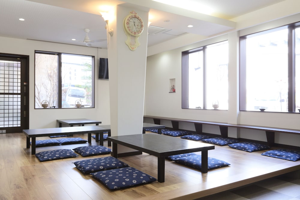 ロビーラウンジ1 | 草津温泉326 山の湯ホテル ロビーラウンジ1 | 草津温泉326 山の湯ホテル