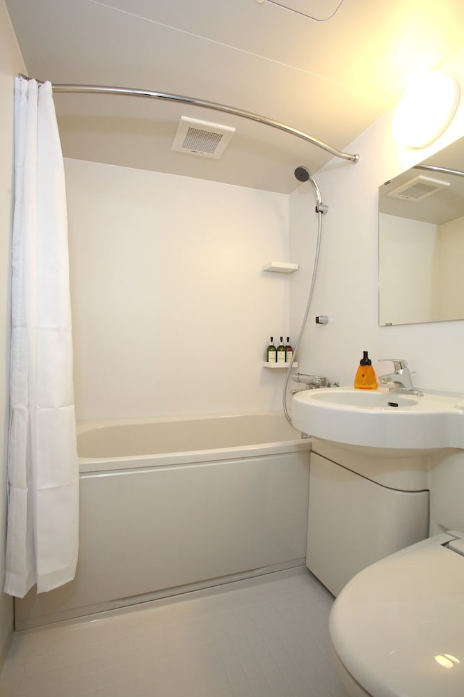 スーペリア クイーンルーム（大人3名以上の場合はソファベッド付）　禁煙 バスルーム0 | センチュリオンホテルグランド神戸駅前