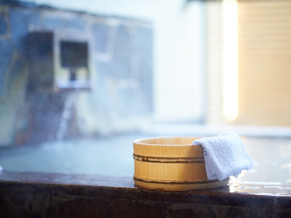 和室 6畳 (専用トイレ·共用バスルーム·布団) 禁煙 バスルーム0 | 温泉ホテル強羅館