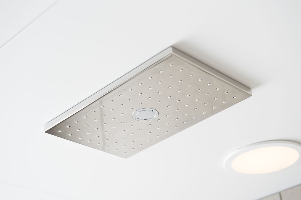 エコノミー ダブルルーム 禁煙 バスルーム0 | レム六本木