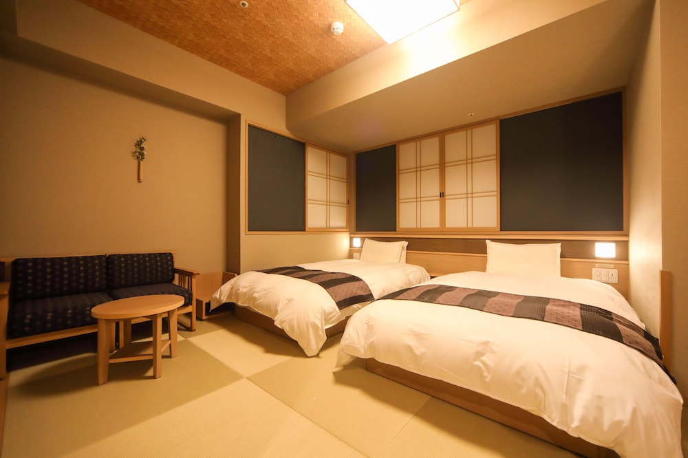 スーペリア ツインルーム 禁煙 | 天然温泉 花風の湯 御宿 野乃 なんば