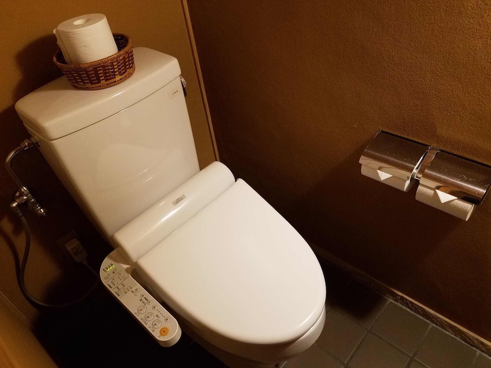 セミスイート 和室 10畳+6畳 禁煙 客室19 | 大和屋本店