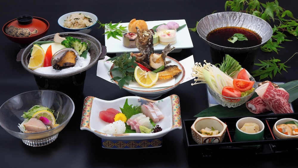 天空会席 オーシャンビュー和室 禁煙 バスなし | 天空ホテル 海廬