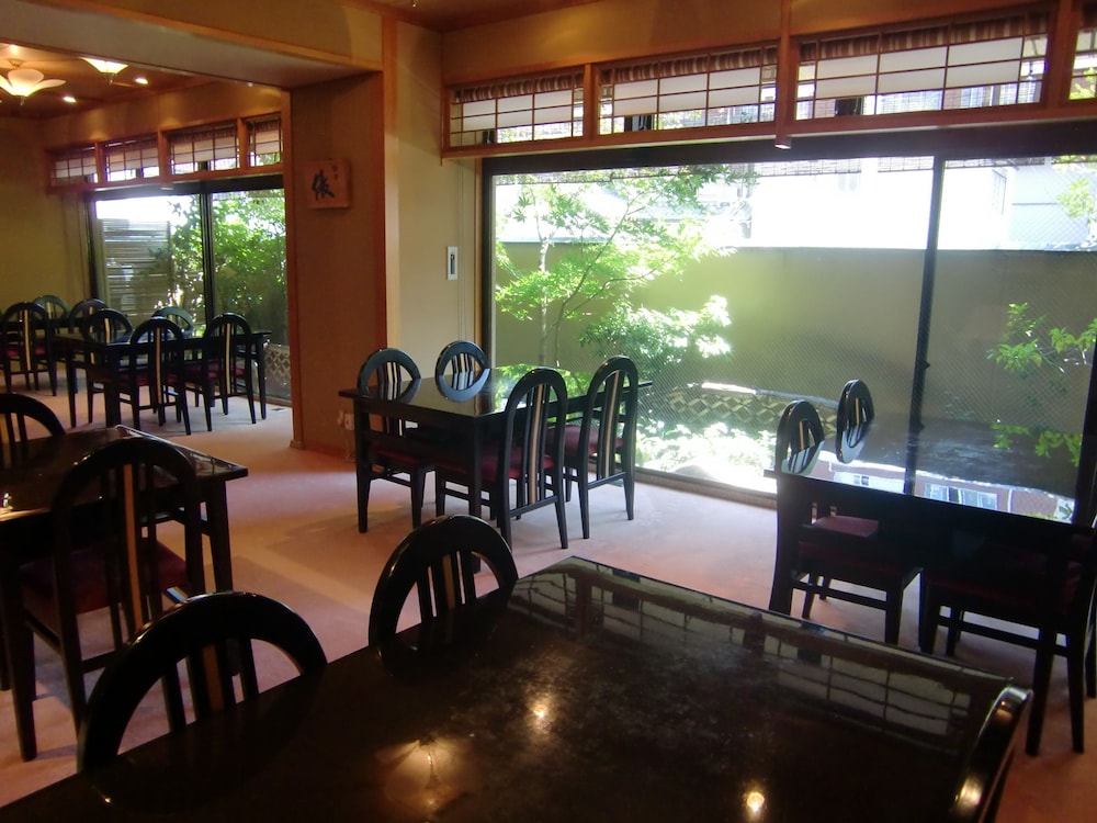 レストラン1 | 下呂温泉 吉泉館 竹翠亭 レストラン1 | 下呂温泉 吉泉館 竹翠亭