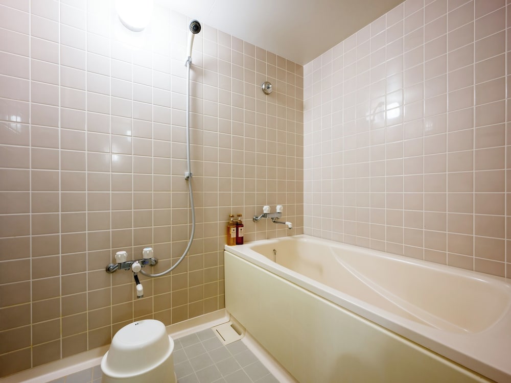 トラディショナル ルーム バスルーム2 | ホテル鹿角