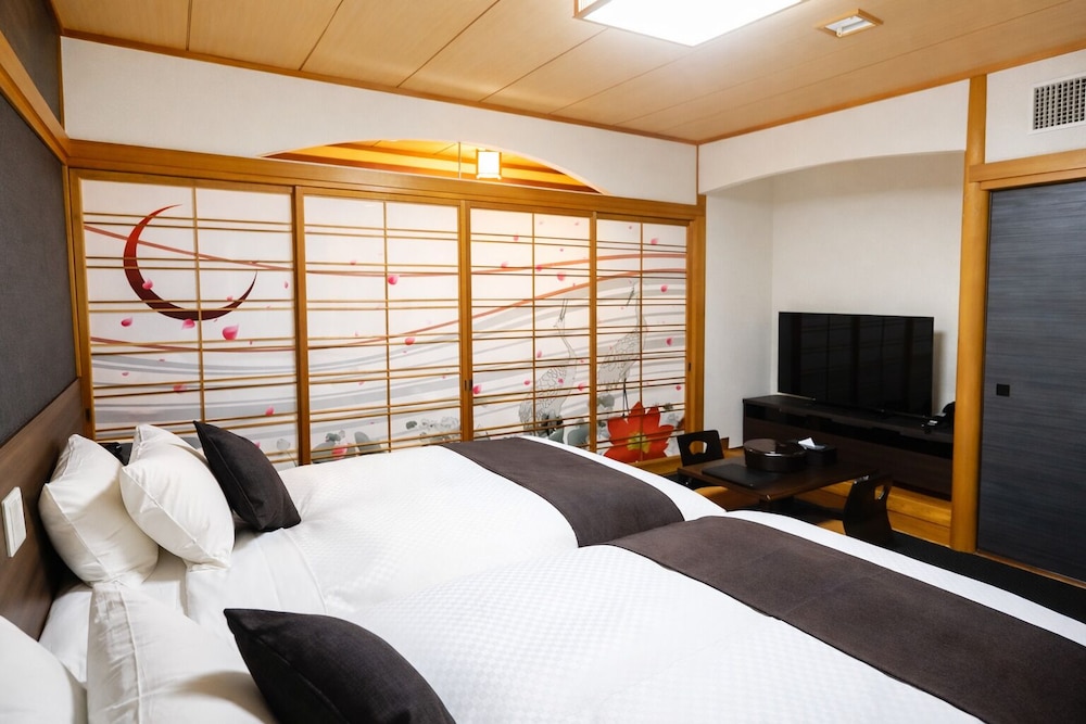 [DOG同伴ルーム和モダン和室]35平米　檜露天風呂　禁煙 客室1 | リブマックスリゾート奥道後