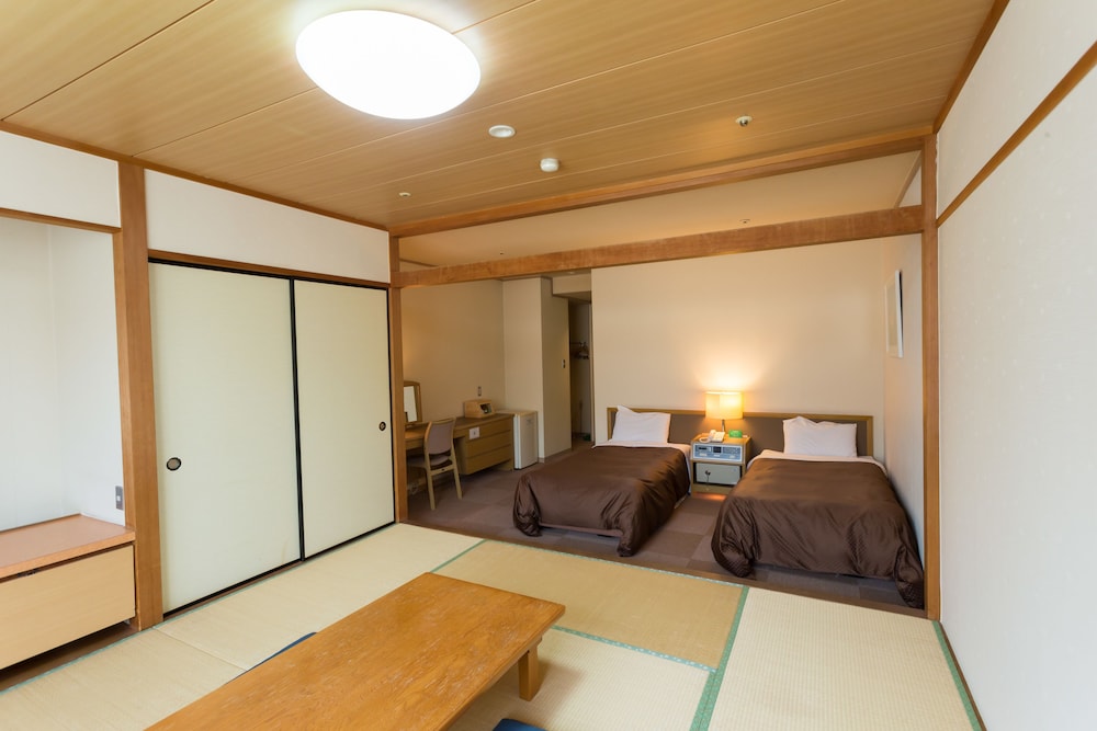 客室1 | 鷲ヶ岳高原ホテル レインボー 客室1 | 鷲ヶ岳高原ホテル レインボー