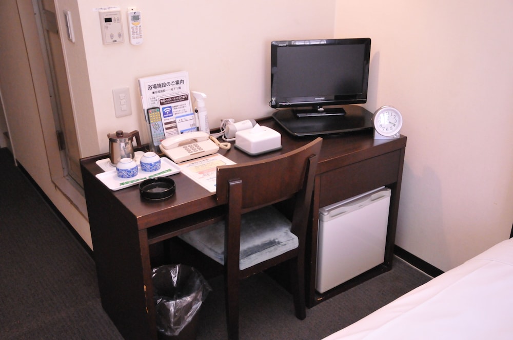 セミダブルルーム 喫煙可 客室2 | ホテルテラス横浜