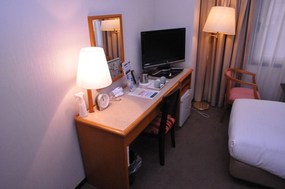 ツインルーム 喫煙可 客室2 | ホテルテラス横浜