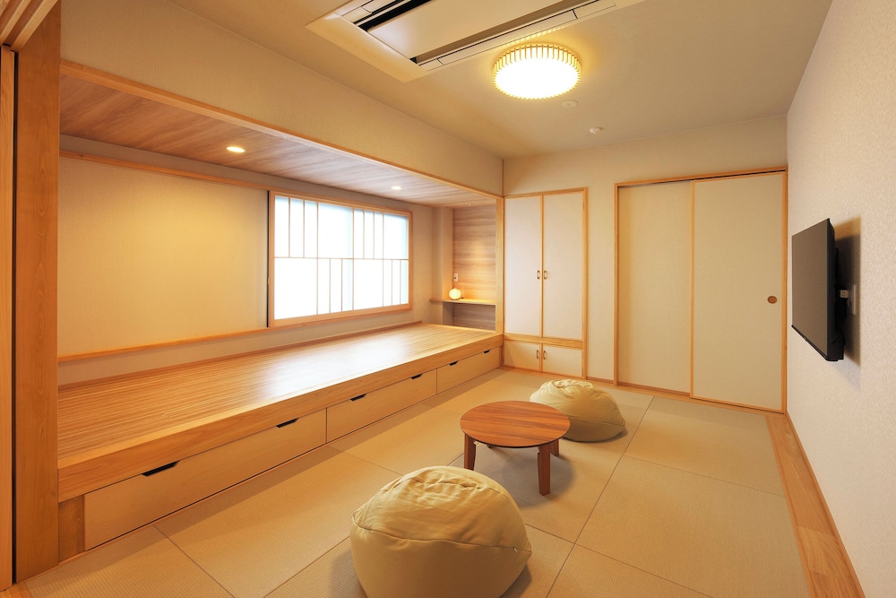 半露天風呂付客室 御坂 禁煙 客室4 | 銘庭の宿 ホテル甲子園