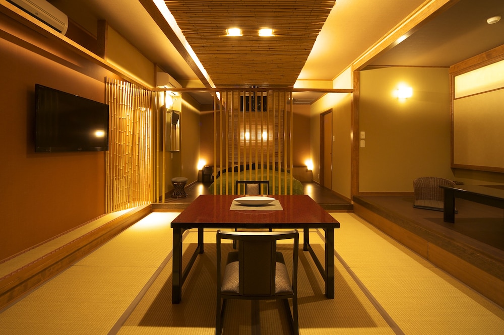 露天風呂付客室 天目 | 銘庭の宿 ホテル甲子園