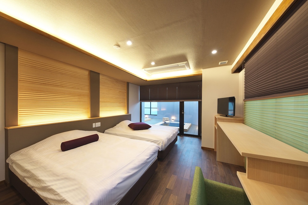 新露天風呂付客室 [金峰] ~ 3種の露天風呂とサウナ付客室 ~ 禁煙 客室4 | 銘庭の宿 ホテル甲子園