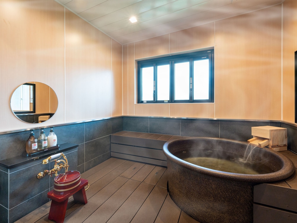 新 半露天風呂付客室赤岳 ･ (禁煙ルーム) バスルーム0 | 銘庭の宿 ホテル甲子園