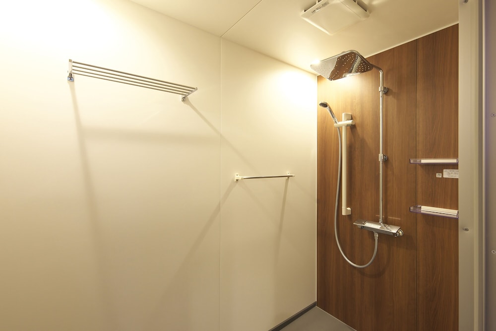 新露天風呂付客室 [金峰] ~ 3種の露天風呂とサウナ付客室 ~ 禁煙 バスルーム1 | 銘庭の宿 ホテル甲子園