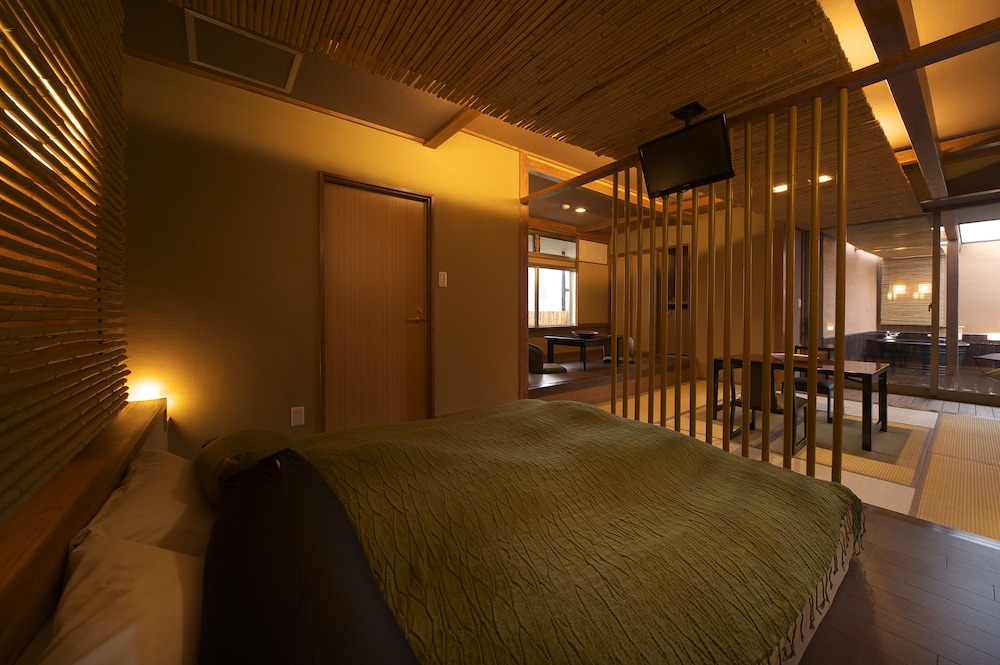 露天風呂付客室 天目 客室1 | 銘庭の宿 ホテル甲子園