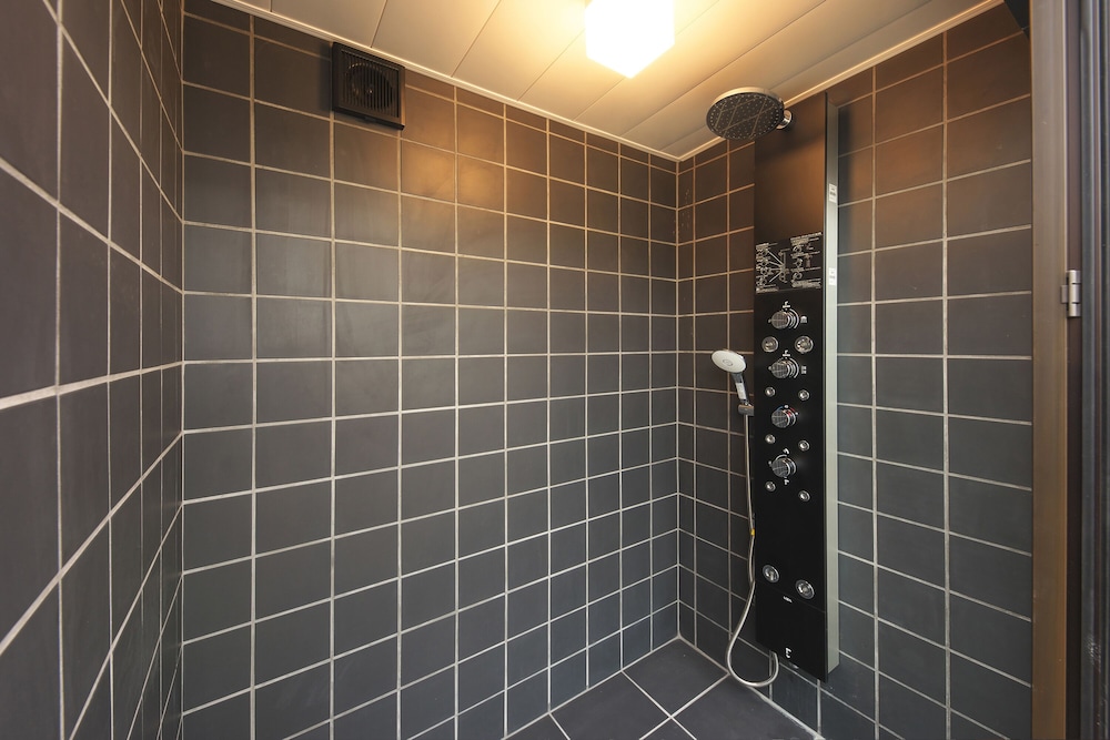 新露天風呂付客室 [金峰] ~ 3種の露天風呂とサウナ付客室 ~ 禁煙 客室6 | 銘庭の宿 ホテル甲子園