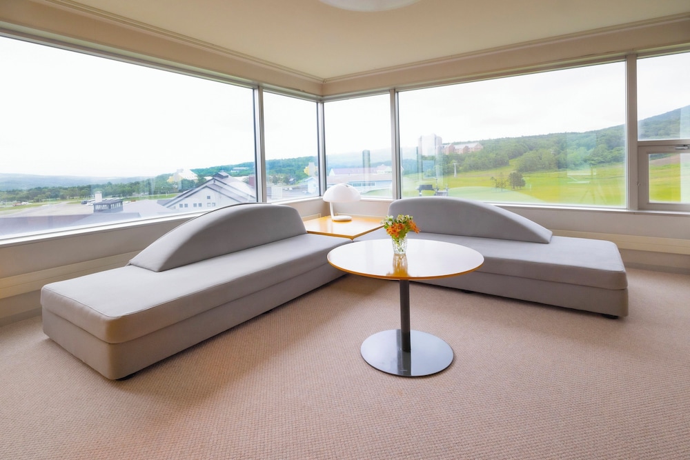 スイート 1 ベッドルーム 客室1 | ANAクラウンプラザホテルリゾート安比高原 by IHG