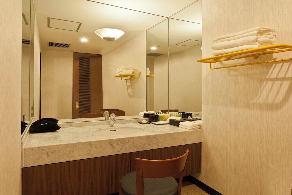 ロイヤル スイート ベッド (複数台) タワー (High Floor) 客室4 | ANAクラウンプラザリゾート安比高原 by IHG