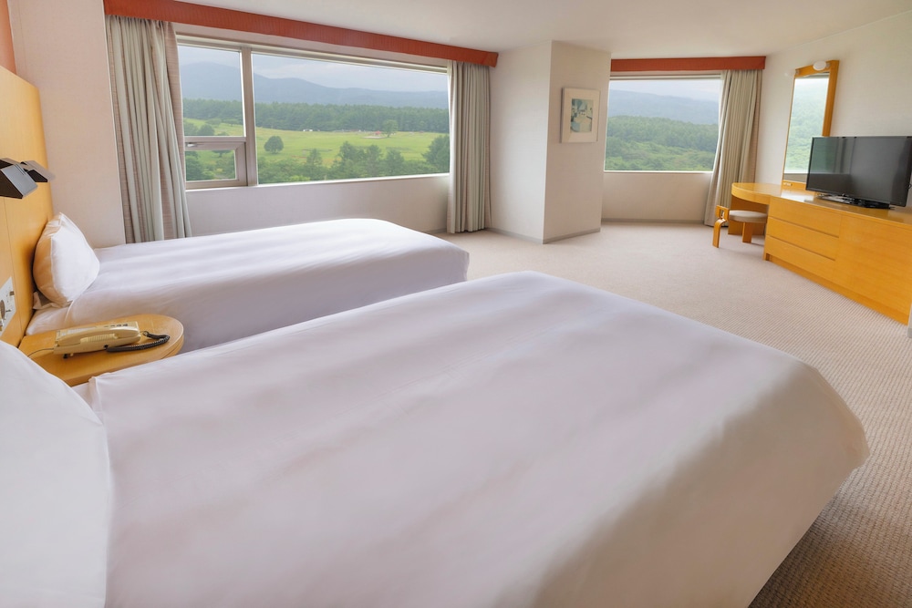 スイート 1 ベッドルーム (High Floor) 客室1 | ANAクラウンプラザホテルリゾート安比高原 by IHG