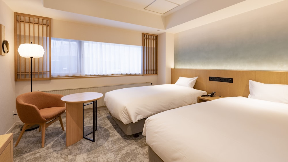 スタンダード ルーム シングルベッド 2 台 (New Main Building) 客室1 | ANAクラウンプラザリゾート安比高原 by IHG