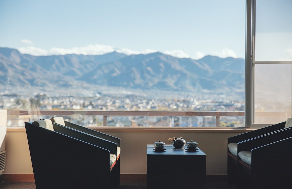 本館・和みの和室 部屋からの景観1 | ホテル八田