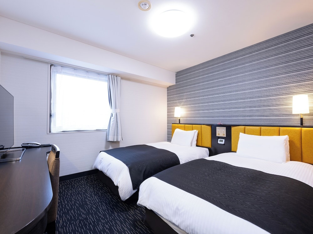 ツインルーム 喫煙 | アパホテル〈山形鶴岡駅前〉