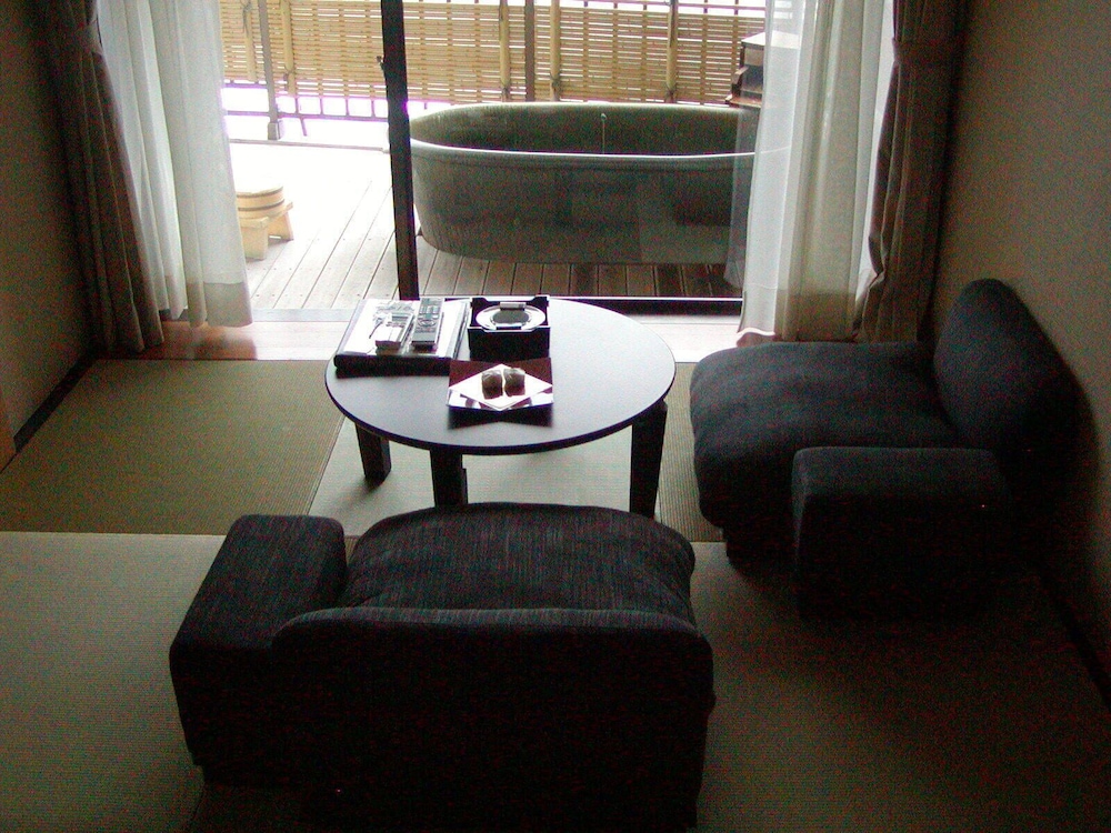 スーペリア ツインルーム バスルーム0 | 稲取東海ホテル湯苑