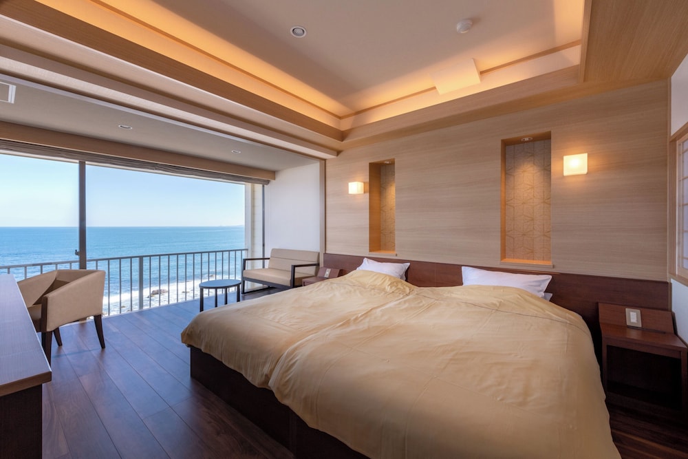 デラックス ルーム 客室1 | 稲取東海ホテル湯苑