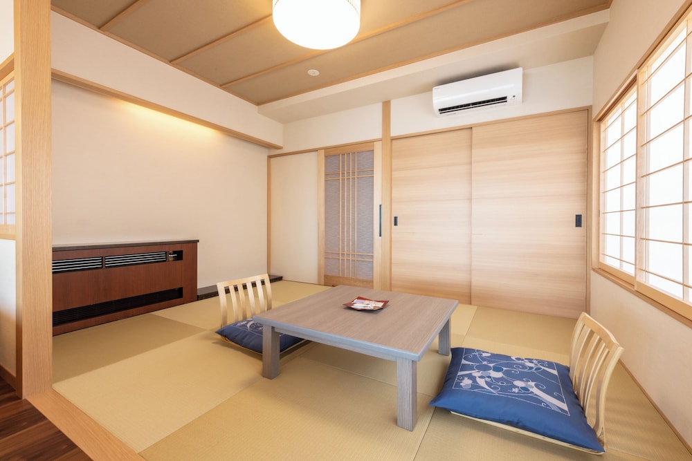 デラックス ルーム 客室2 | 稲取東海ホテル湯苑