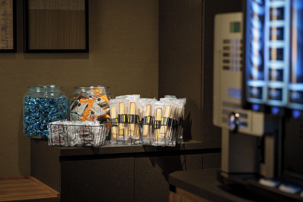 プレミア シングルルーム 高層階 禁煙 (ラウンジアクセス付き) エグゼクティブ ラウンジ2 | プレミアホテル-CABIN PRESIDENT-函館