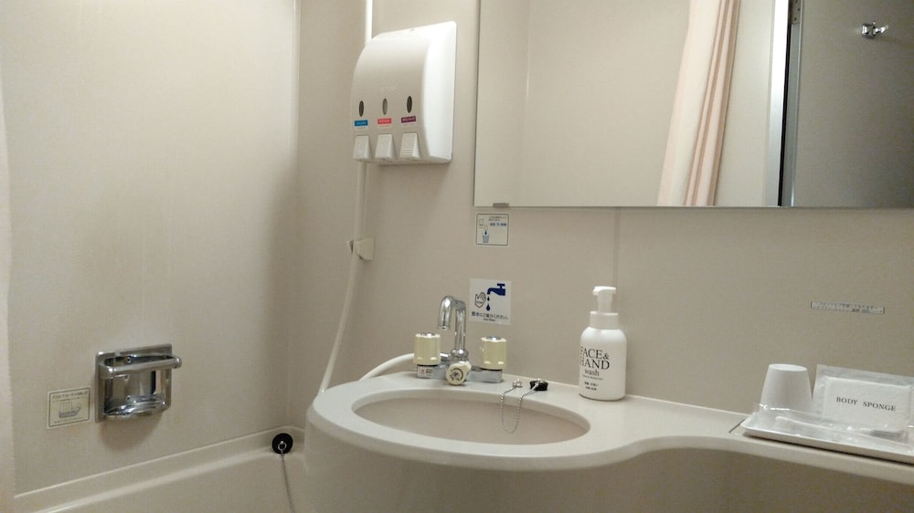 [清掃は3日に1度] セミダブルルーム 禁煙 バスルーム0 | スマイルホテル十和田