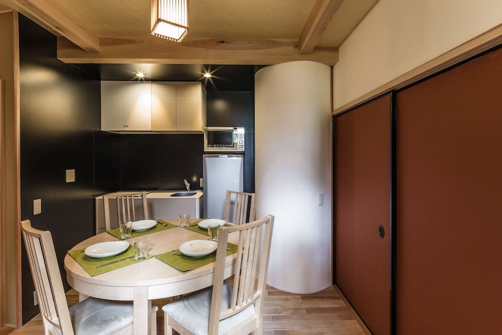 スイート 2 ベッドルーム 専用簡易キッチン0 | 町家まや 祇園