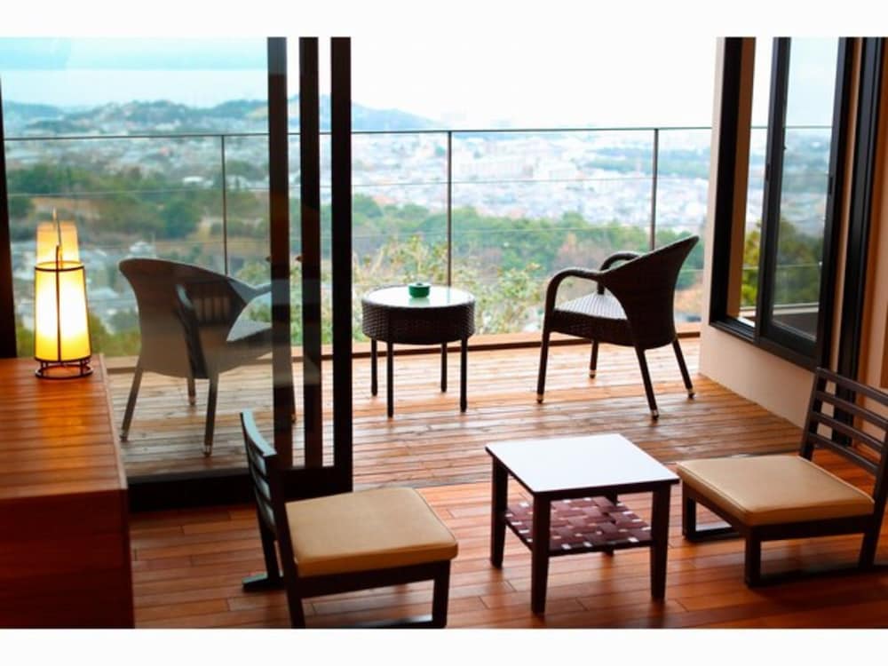 半露天風呂付き和洋室　1F テラス / パティオ0 | SEKIYA RESORT テラス御堂原