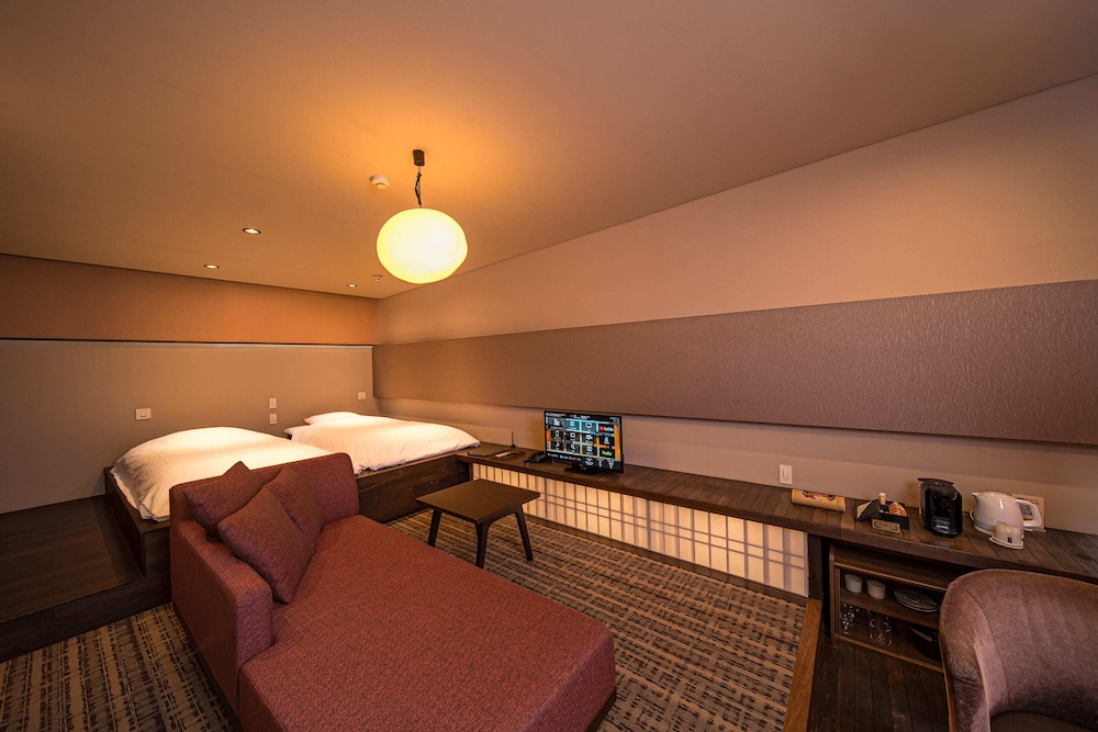 半露天風呂付き和洋室　1F 客室2 | SEKIYA RESORT テラス御堂原