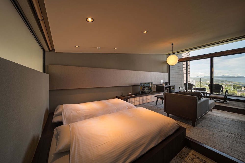 半露天風呂付き和洋室　2F | SEKIYA RESORT テラス御堂原